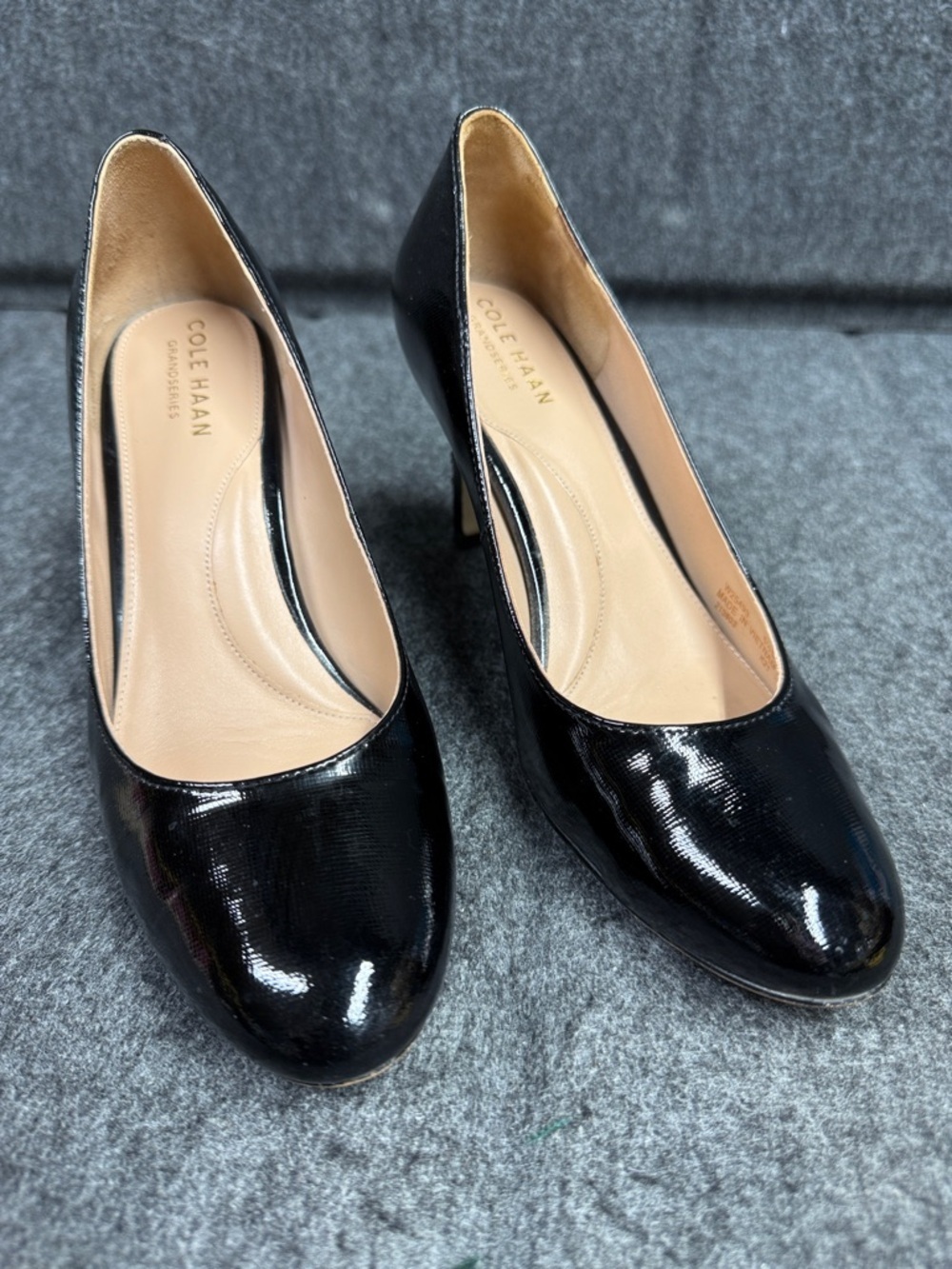 Cole Haan Black Patent Leather Round-Toe Pumps 6.5B